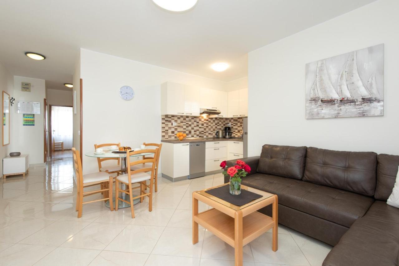 Apartments Dujmovic Ivo 2 Baska  Exterior photo
