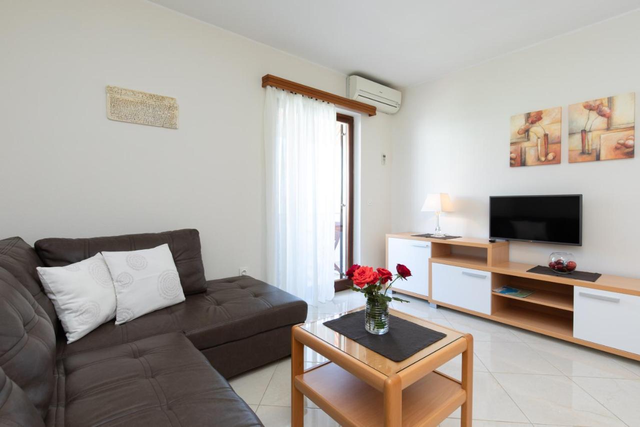 Apartments Dujmovic Ivo 2 Baska  Exterior photo
