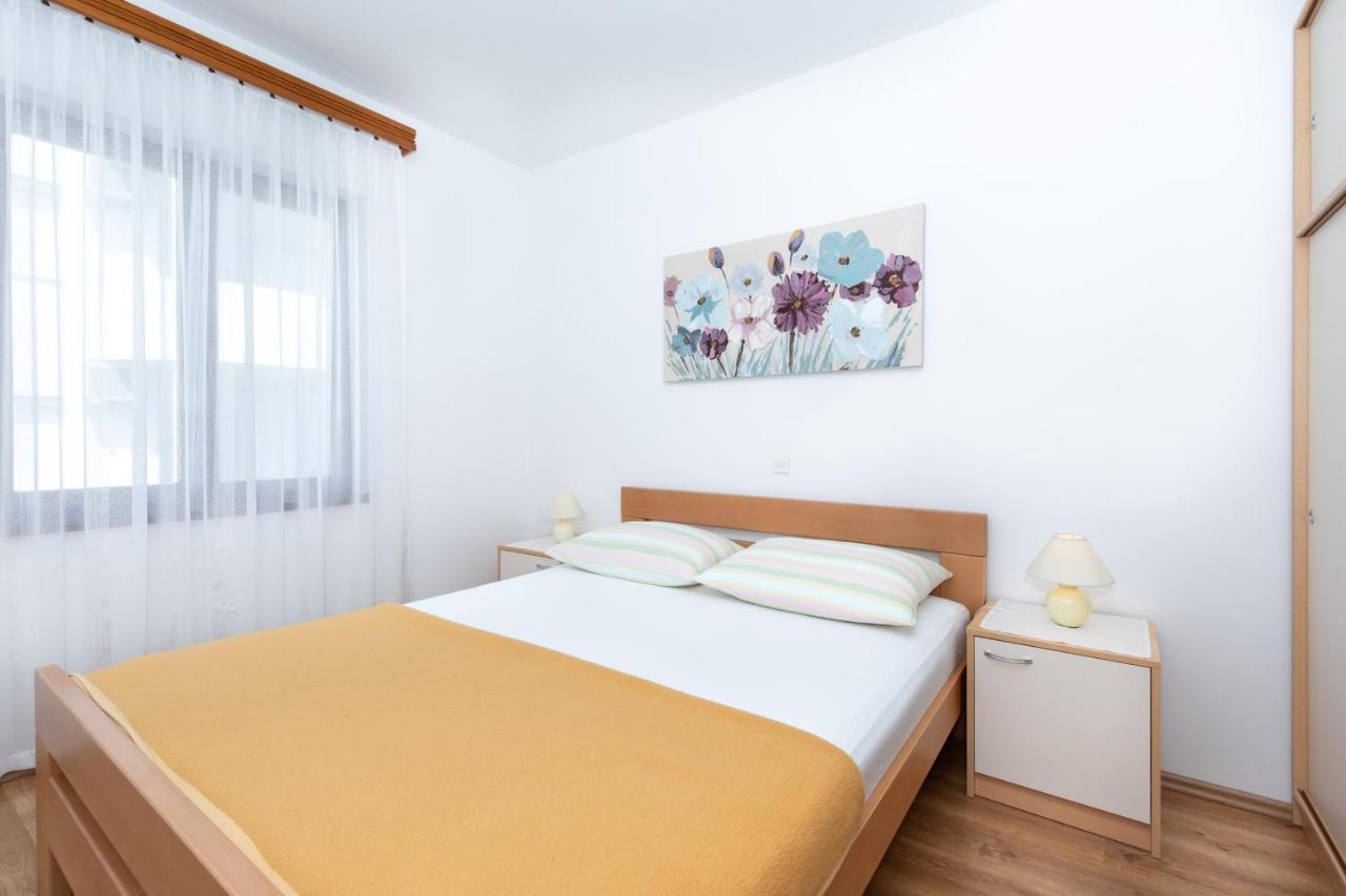 Apartments Dujmovic Ivo 2 Baska  Exterior photo
