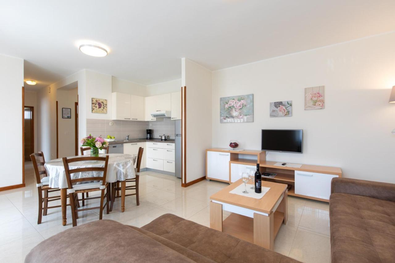 Apartments Dujmovic Ivo 2 Baska  Exterior photo